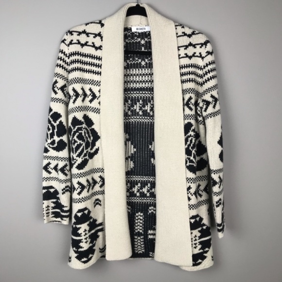 BB DAKOTA Rose Knit Cardigan white black NWT - Picture 2 of 5